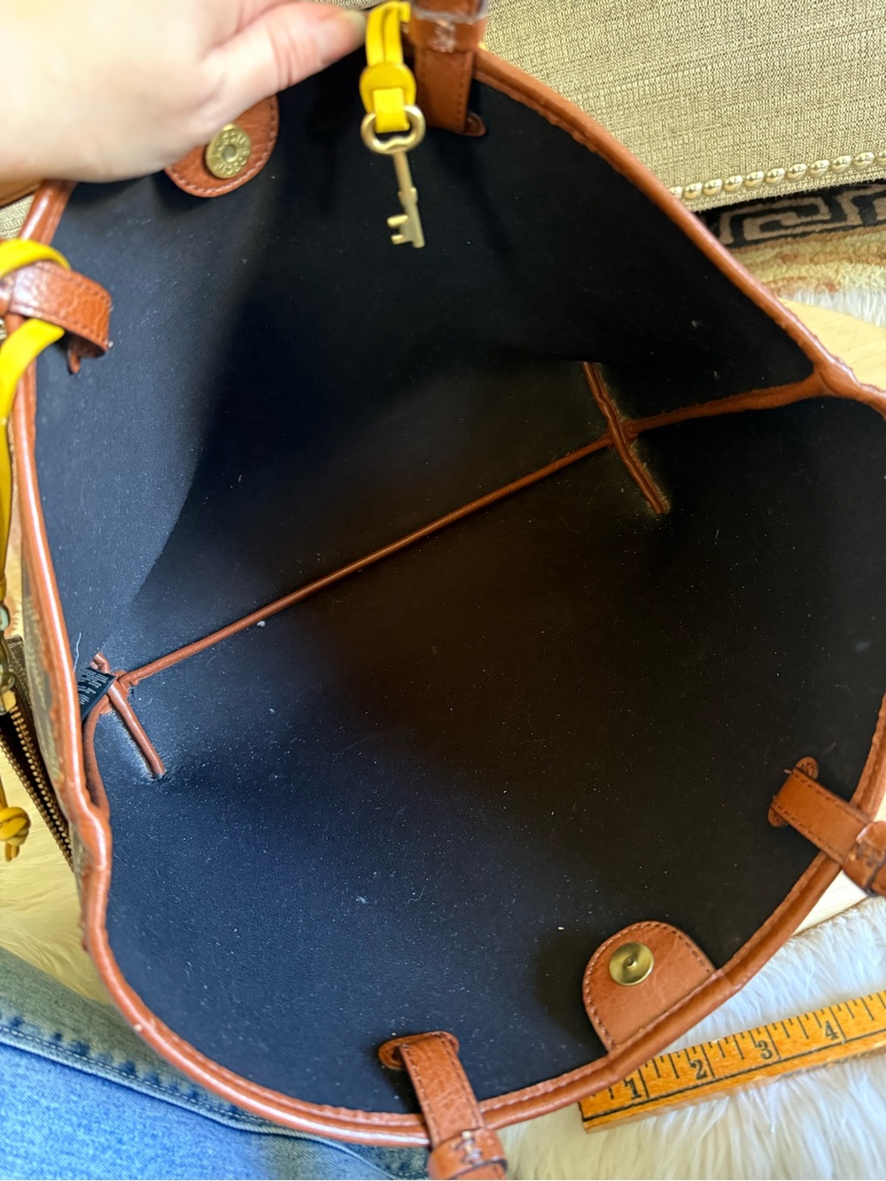 Fossil Geometric Tote Bag with Wristlet - Picture 9 of 11